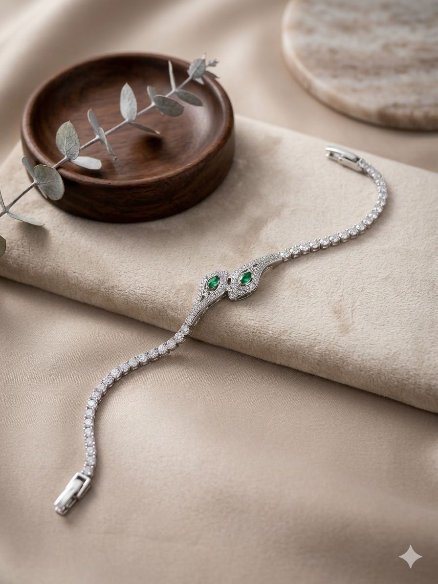 Serpentina Emerald Bracelet